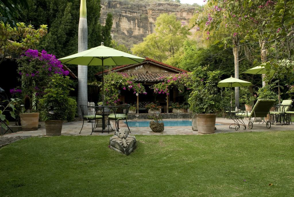 Casa Navacoyan Bed and Breakfast Malinalco Buitenkant foto
